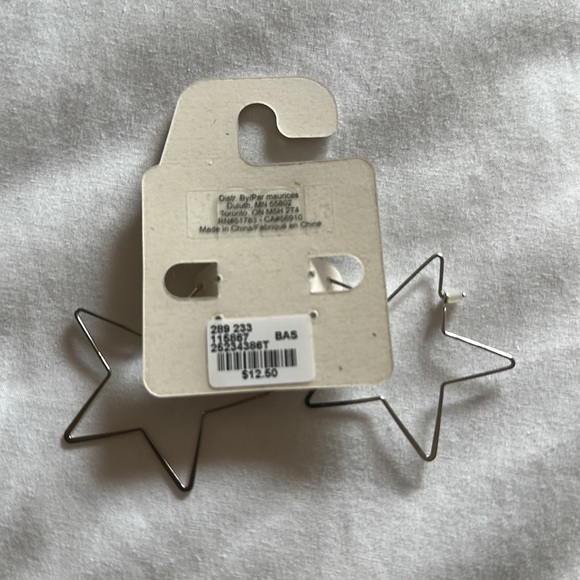 NWT Maurice’s light star hoop earrings. - Picture 2 of 2
